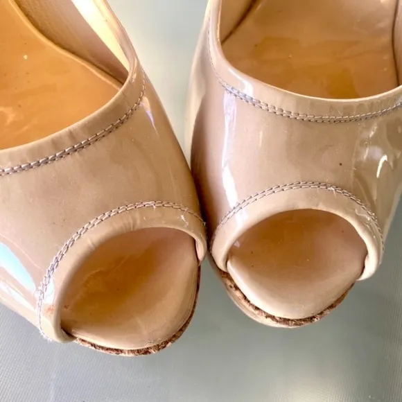 ♥️ Jimmy Choo, ‘Papina’ Patent Leather, Peep-Toe Wedges ♥️ Size 37 1/2 ♥️ NUDE