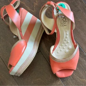 🛍️ Malu Super Comfort Orange Striped Open Toe Ankle Strap Wedges Size 8 NWT