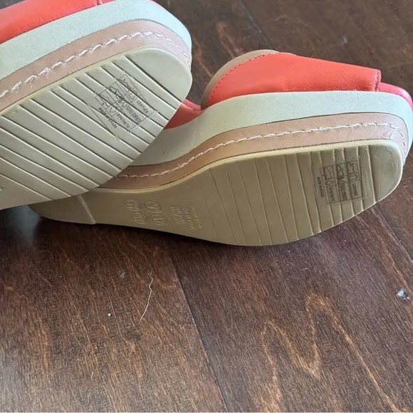 🛍️ Malu Super Comfort Orange Striped Open Toe Ankle Strap Wedges Size 8 NWT