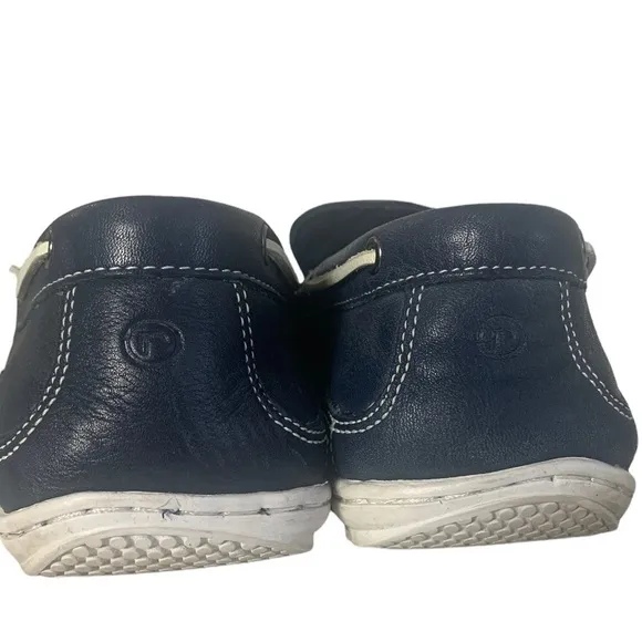 - Rockport Navy &amp; White Leather Boat Loafer Shoe Moccasin Rubber Sole