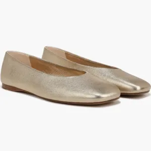 🆕 Vince Leah Champagne Flats size 9