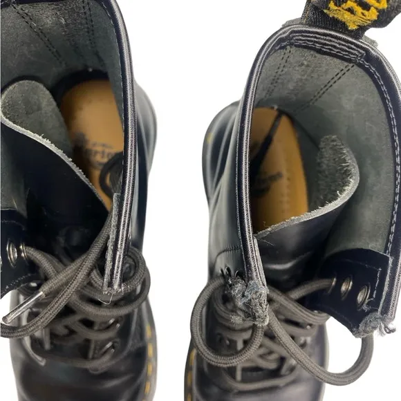 1460 WOMEN'S SMOOTH LEATHER LACE UP BOOTS Woman’s Size 6