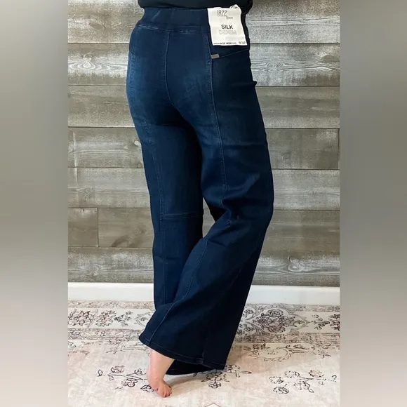 1822 Denim Petite Pull On Elastic Waist Wide Leg Jeans Ab-solve Tummy Control