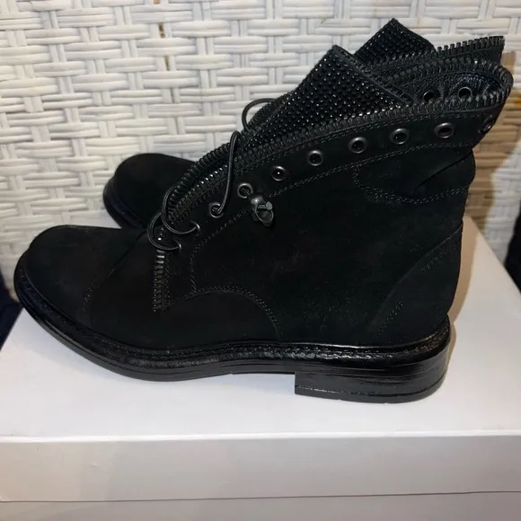 275 CENTRAL Women’s Black Suede Glitter Tongue Lace Up Combat Style Boots NEW