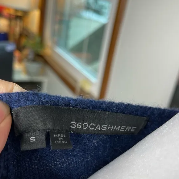 360 Cashmere Blue Gray Striped Slouchy Boat Neck Sweater Oversized Cozy Soft S