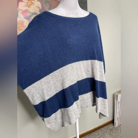 360 Cashmere Blue Gray Striped Slouchy Boat Neck Sweater Oversized Cozy Soft S