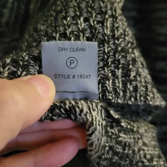 360 Cashmere Wool Striped Gray Black Long Sleeve Hi Lo Hem Sweater Size Medium