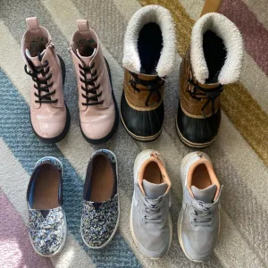 4 Pair Lot: Sorel, Toms, Nike, Art Class