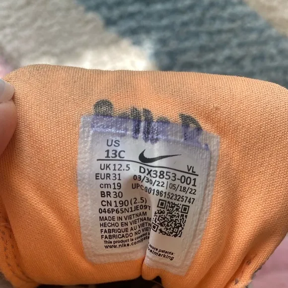 4 Pair Lot: Sorel, Toms, Nike, Art Class