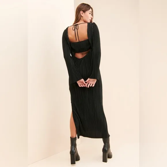 4SI3NNA Krista Pleated Long Sleeve Midi Dress Black