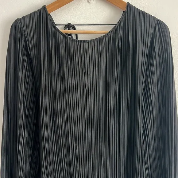 4SI3NNA Krista Pleated Long Sleeve Midi Dress Black