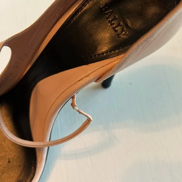 $650 Bally Womens Sadara Leather Shoes Beige and Black Size 38 Made in Italy