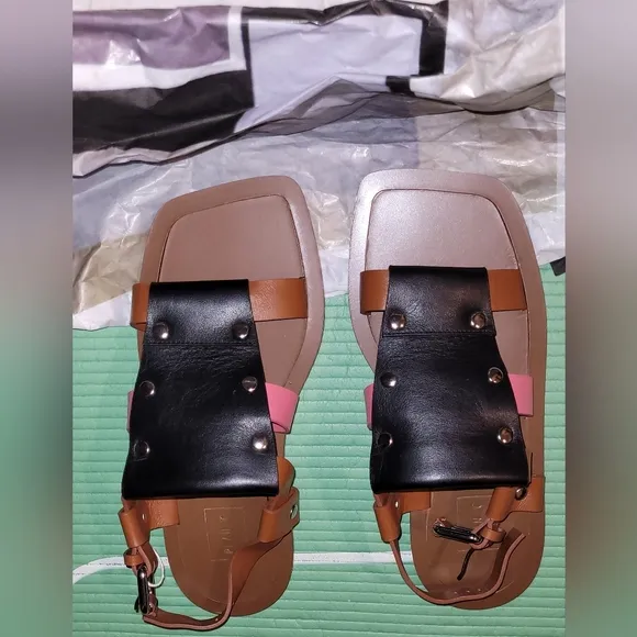 $925 PLAN C Women's Brown Colorblock Touch Strap Sandal Shoes Size 38 EU/8 US