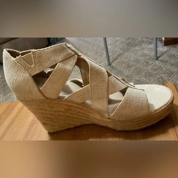 A New Day: Wedges beige/tan with hints of gold glitter sandals size eight (8).
