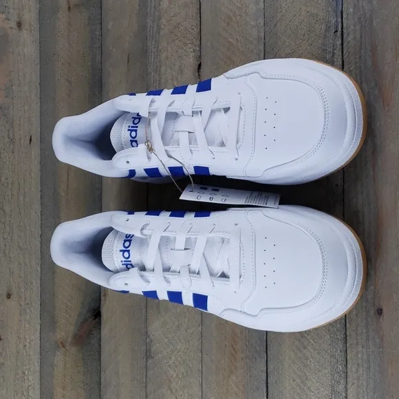 adidas Men's  Hoops 3.0 Low Classic Vintage shoes