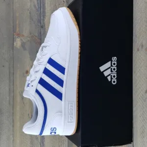 adidas Men's  Hoops 3.0 Low Classic Vintage shoes