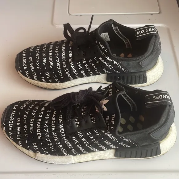 Adidas NMD R1 athletic shoes the brand with the 3 stripes running sneakers men 9