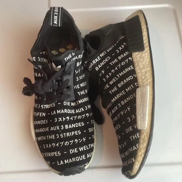 Adidas NMD R1 athletic shoes the brand with the 3 stripes running sneakers men 9
