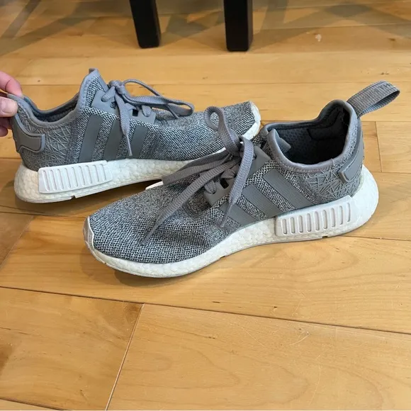 Adidas NMD R1 Shoes in Vapour Grey‎