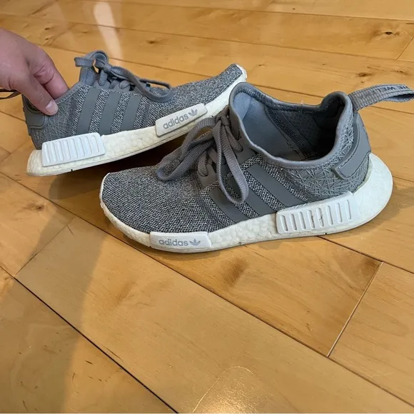 Adidas NMD R1 Shoes in Vapour Grey‎