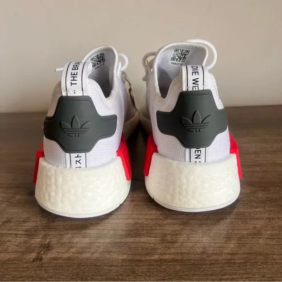 ADIDAS NMD_R1 Men's Shoe Size 8 SKU#243540