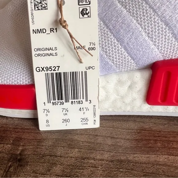 ADIDAS NMD_R1 Men's Shoe Size 8 SKU#243540