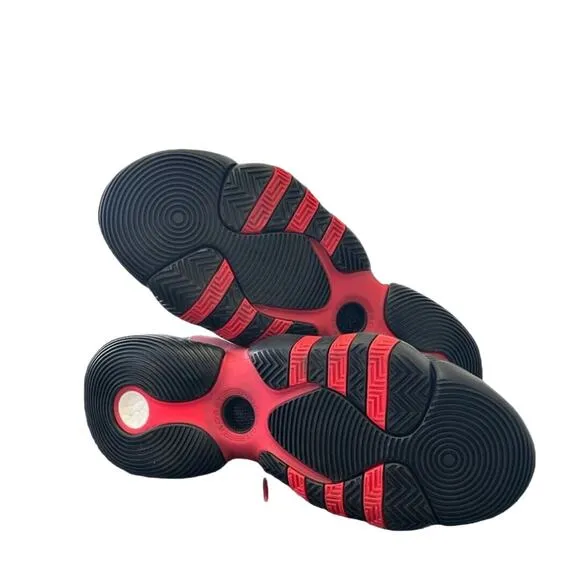 Adidas Trae Young 2 Low‎ Hawks Black / Red Basketball Shoes HQ0986 Size 10.5 NWT