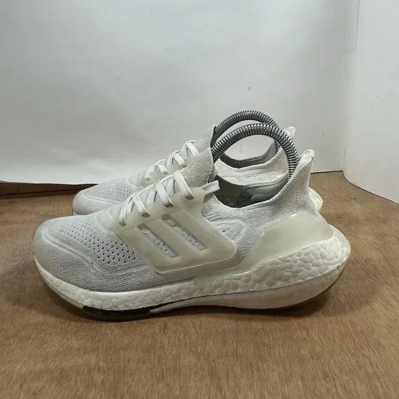 Adidas Ultraboost 21 Primeknit White Cream Womens Size 6 Running Shoes FX7730