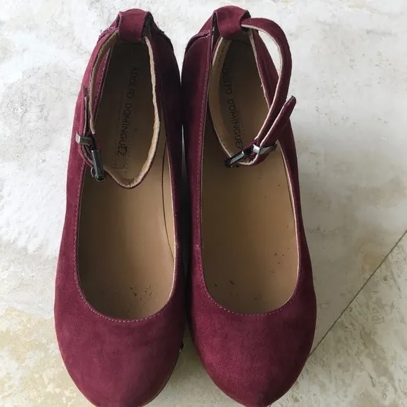 Adolfo Dominguez - Maroon Suede Wedges - Size 39/8