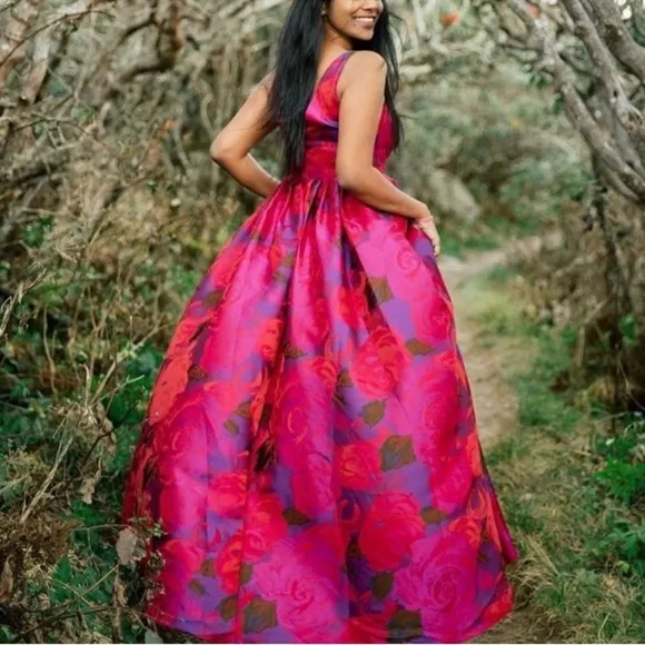 Adrianna Papell Women's Floral Boatneck Ball Gown in Magenta Maxi Sz. 8