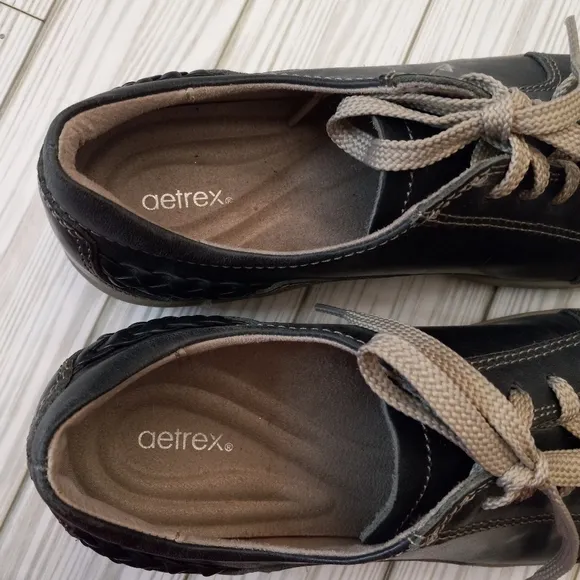 Aetrex Dana Lace Up Leather Oxford Shoes