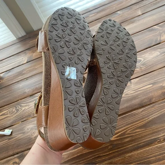 Aetrex NIB Naya Cognac Braided Quarter Strap Orthotic Leather Wedges Sz 10.5-11