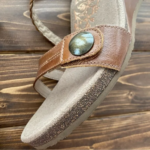 Aetrex NIB Naya Cognac Braided Quarter Strap Orthotic Leather Wedges Sz 10.5-11