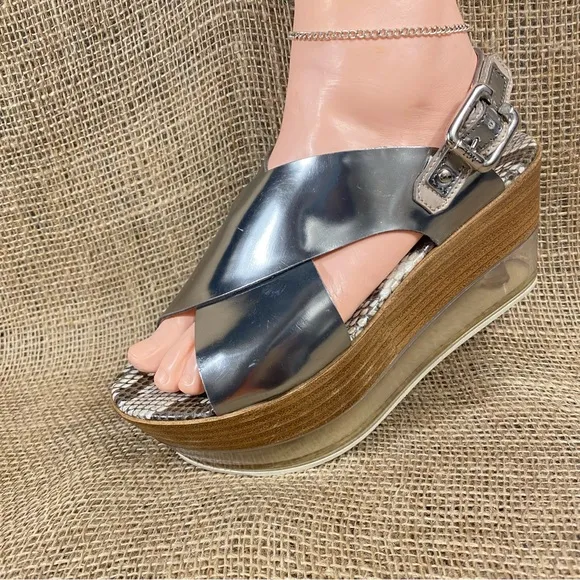 AGL Sandals Lucinda Silver Slingback PlatformWedge Size 4