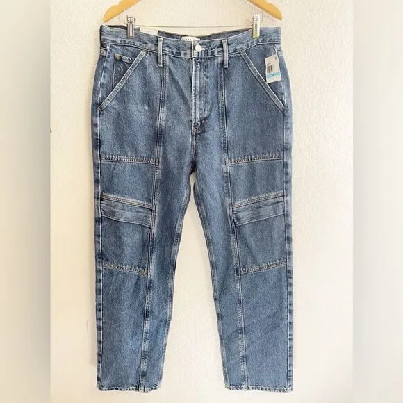 Agolde Cooper cargo jeans in medium dark wash. 31. NWT