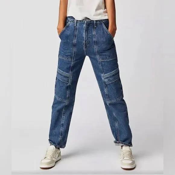 Agolde Cooper cargo jeans in medium dark wash. 31. NWT