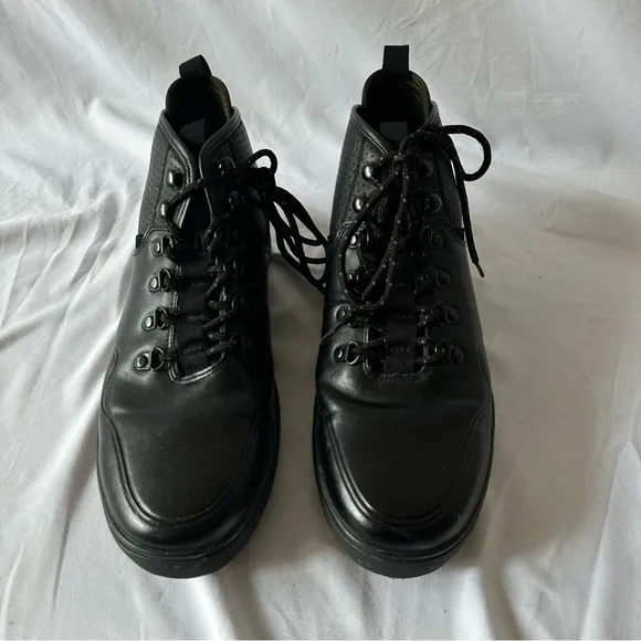 Aldo Men’s Black Lace Up Boots in Size 9