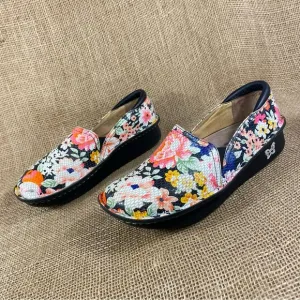 Alegria Clogs Slip On Floral Multicolored Leather slip resistant pink sz 7.5 -8