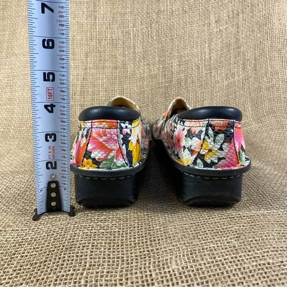 Alegria Clogs Slip On Floral Multicolored Leather slip resistant pink sz 7.5 -8
