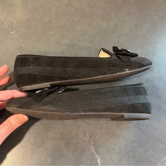 Alex Marie sz 7 black leather plaid embossed ballet flats with bowtie