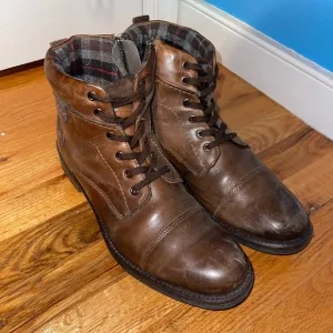 Alfani Brown Combat Boots
