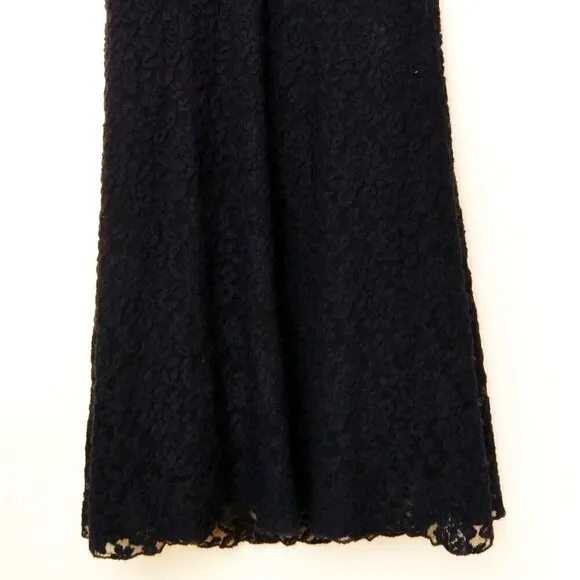 Alice and Olivia Navy 'Sachi' Stretch Floral Lace, Boat Neck, Open Back Gown Sz8