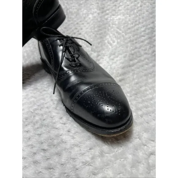 Allen Edmonds Mens Size 11B Stratton Cap Toe Oxford Wing Tip Shoes Walnut Brown