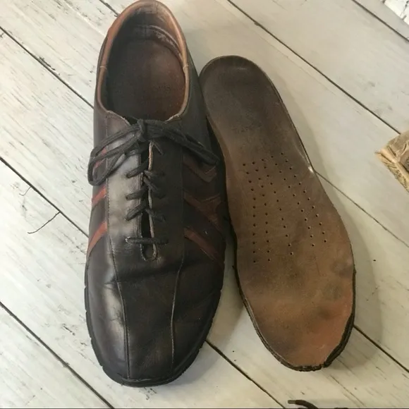 Allen Edmonds Traveler Sneaker Style Oxford
