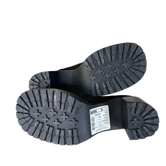 American Eagle Black Suede Mary Jane’s Size 8 NWT