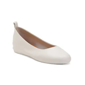 ANDRE ASSOUS White Leather Nalah Flats