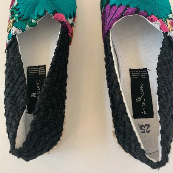 Angel Lozano Embroidered Slip-On Shoes Sz 8 NWT