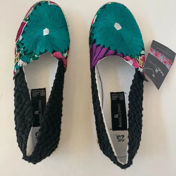 Angel Lozano Embroidered Slip-On Shoes Sz 8 NWT