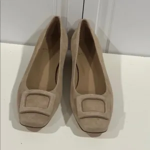 ANN MASHBURN Tan Flats with Square Buckle