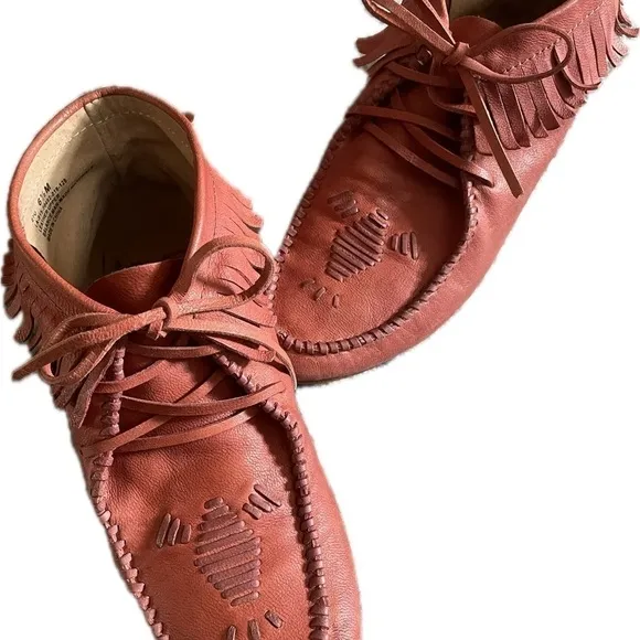 Anthropologie Latigo Moccasins Women’s size 6.5.Boho chic, perfect for Coachella